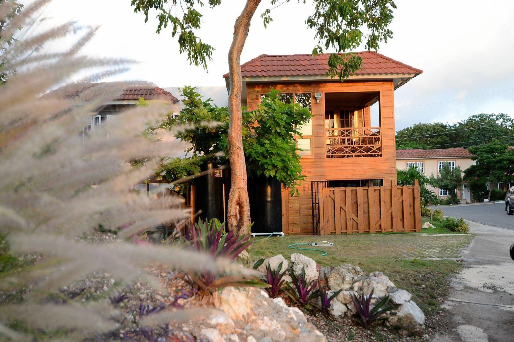 The Cabin At Long Mountain Country Club Кингстон Экстерьер фото